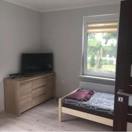 Apartament Trzy Osobowy Dęblin Exterior foto